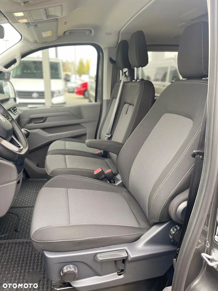 Volkswagen Caravelle - 16