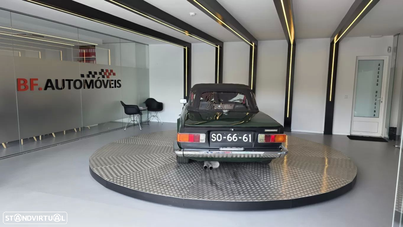 Triumph TR6 - 17