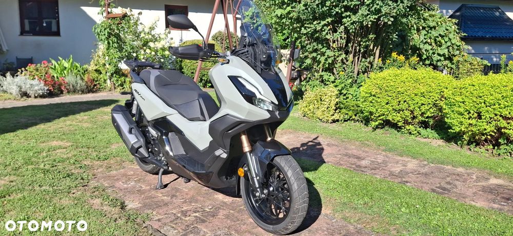 Honda ADV350 - 8