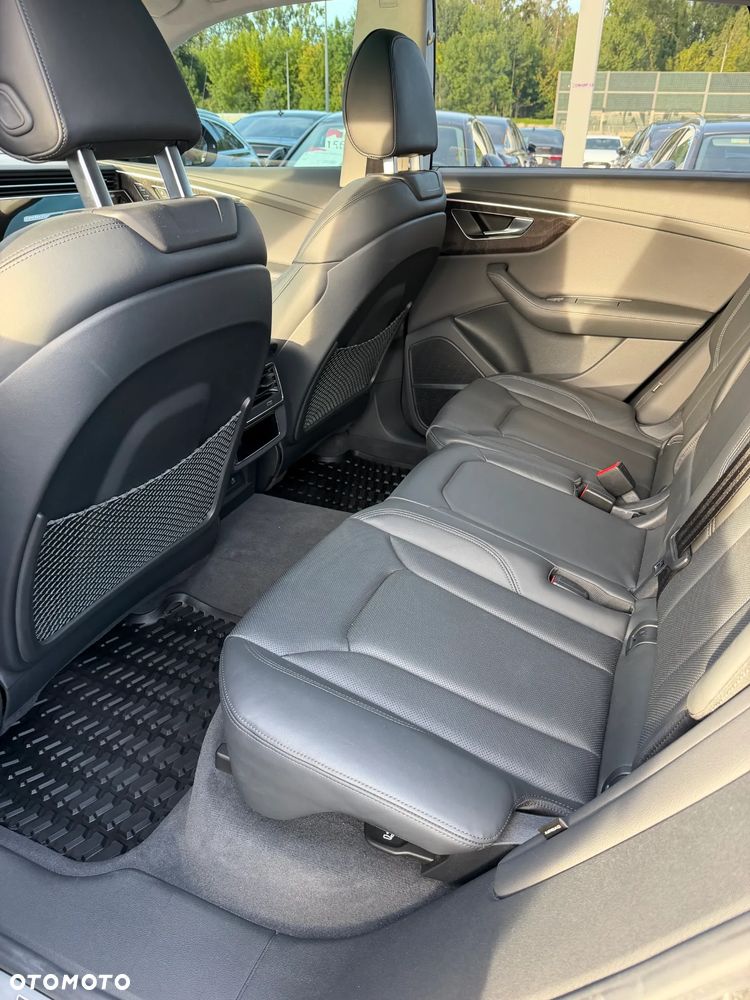 Audi Q8 55 TFSI mHEV Quattro Tiptronic - 19