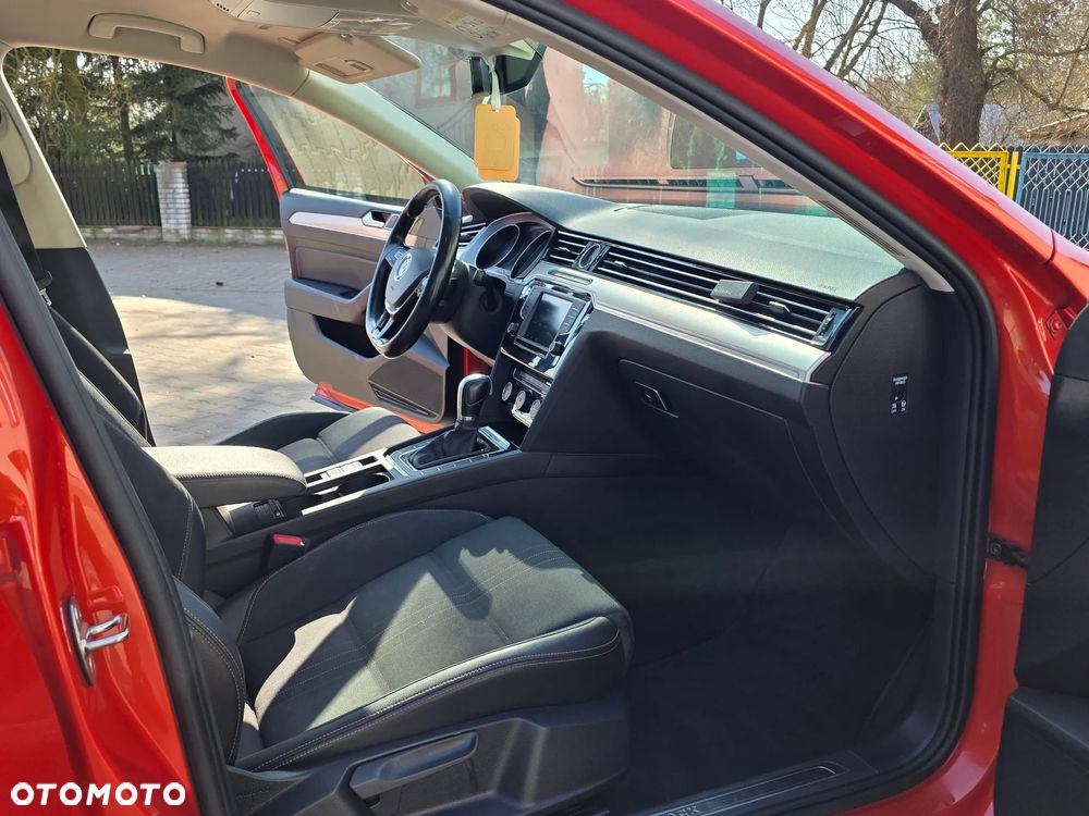 Volkswagen Passat Variant - 14
