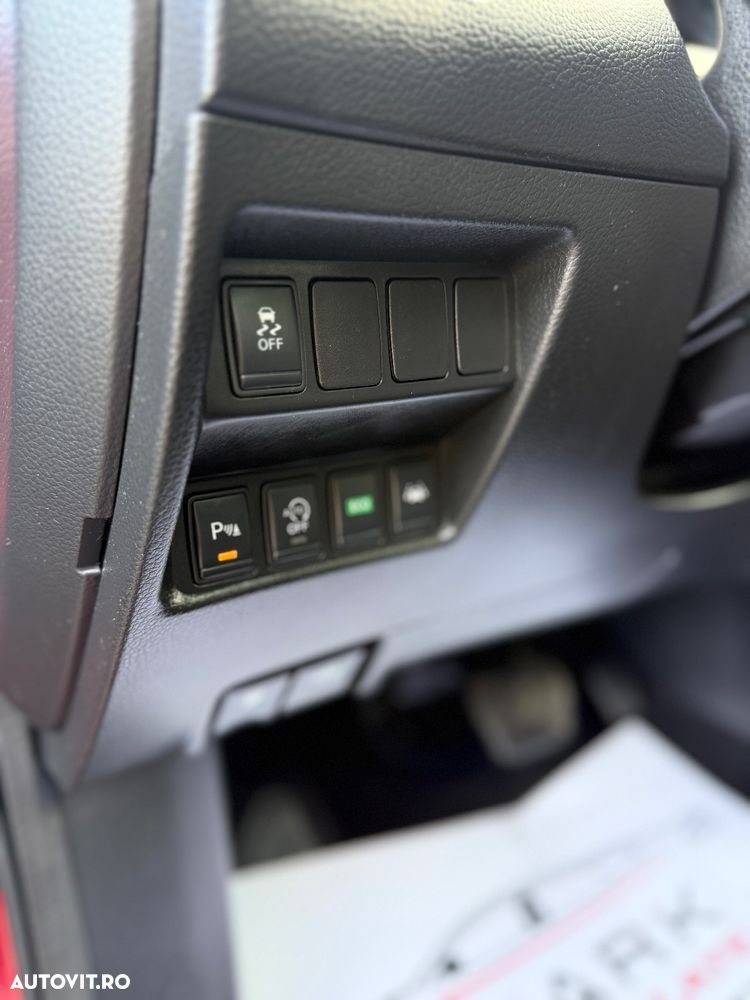 Nissan Qashqai 1.6 DCI Xtronic TEKNA+ - 23