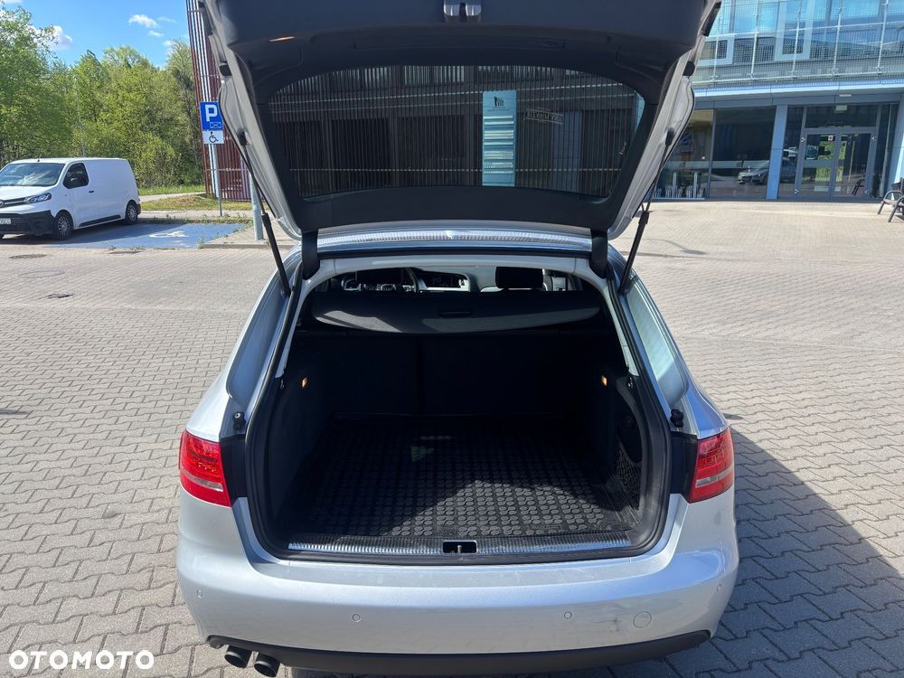 Audi A4 Avant 2.0 TDI e DPF Ambiente - 9