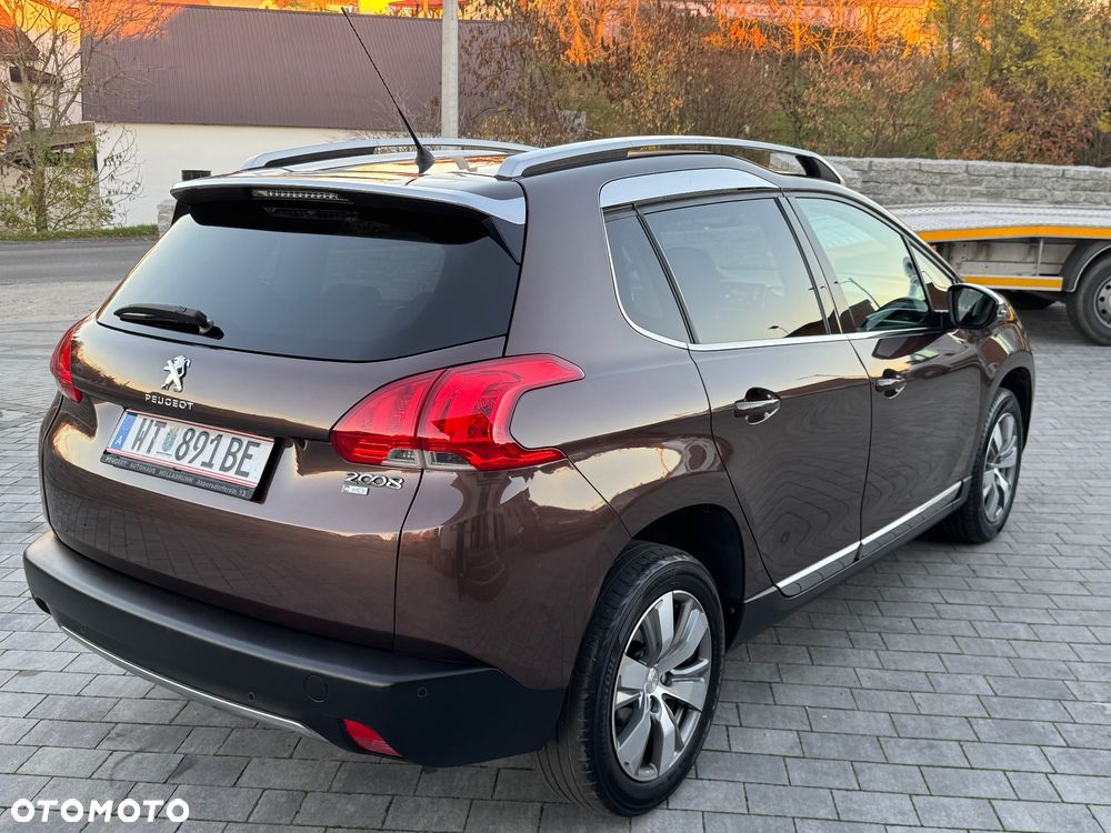 Peugeot 2008 1.6 e-HDi Allure S&S - 4
