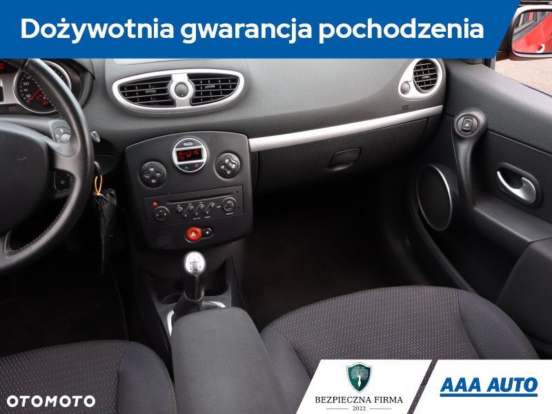 Renault Clio - 9