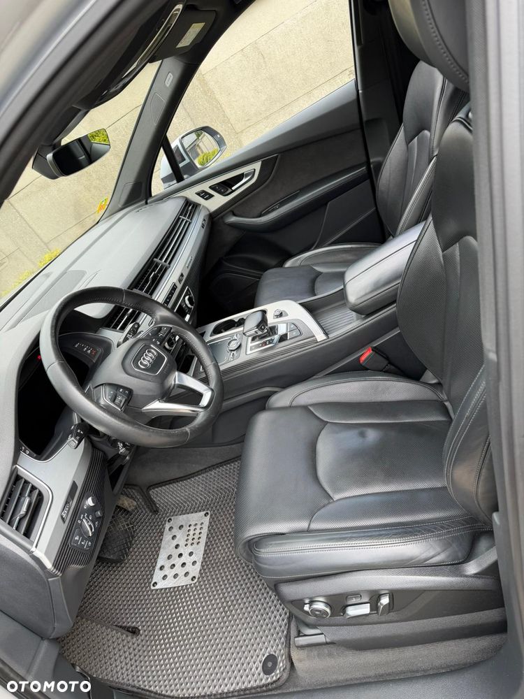 Audi Q7 - 8