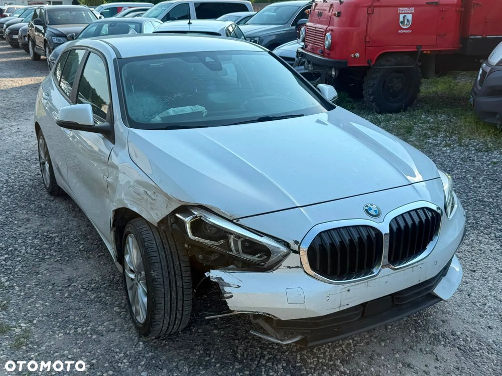 BMW Seria 1 118i - 4