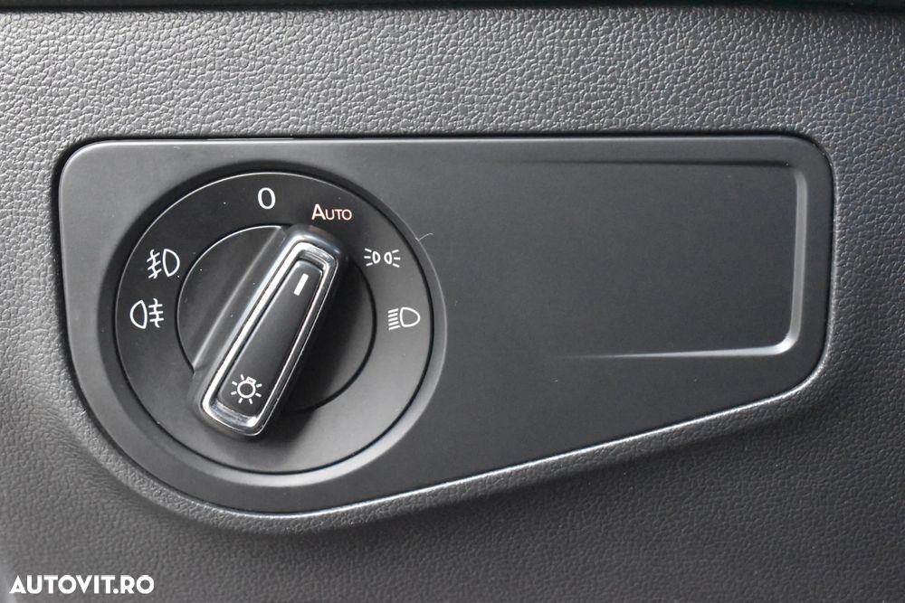 Volkswagen Tiguan 2.0 TDI SCR 4MOTION (BlueMotion Techn.) DSG Comfortline - 37