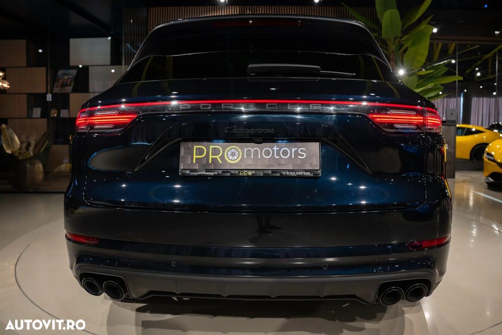 Porsche Cayenne - 19