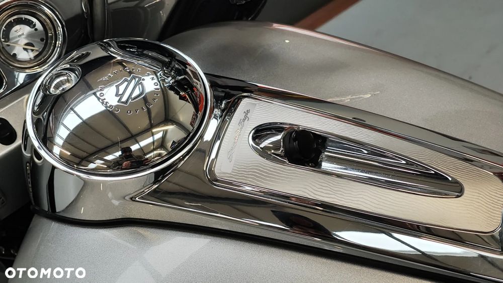 Harley-Davidson Touring Ultra Limited - 15