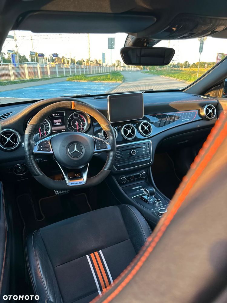Mercedes-Benz CLA AMG 45 4-Matic - 24