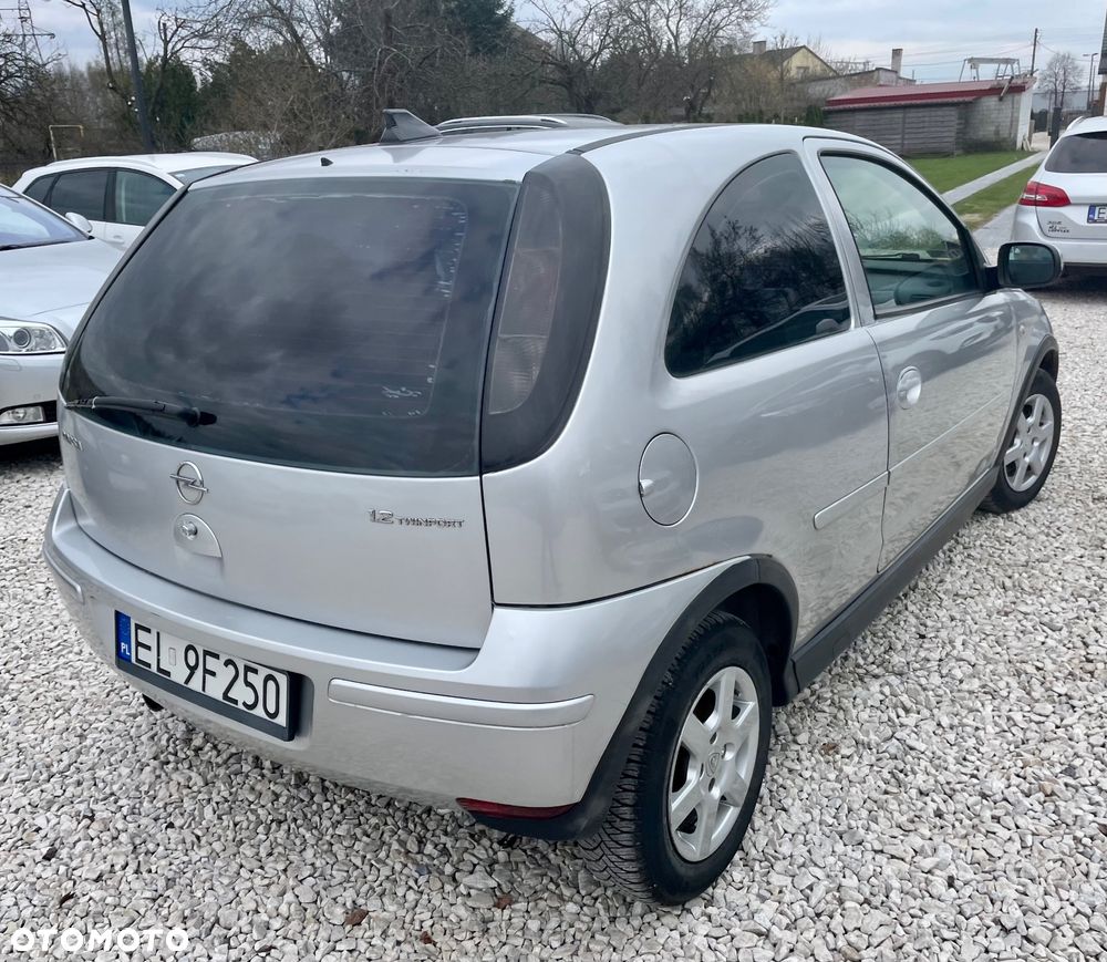 Opel Corsa - 22