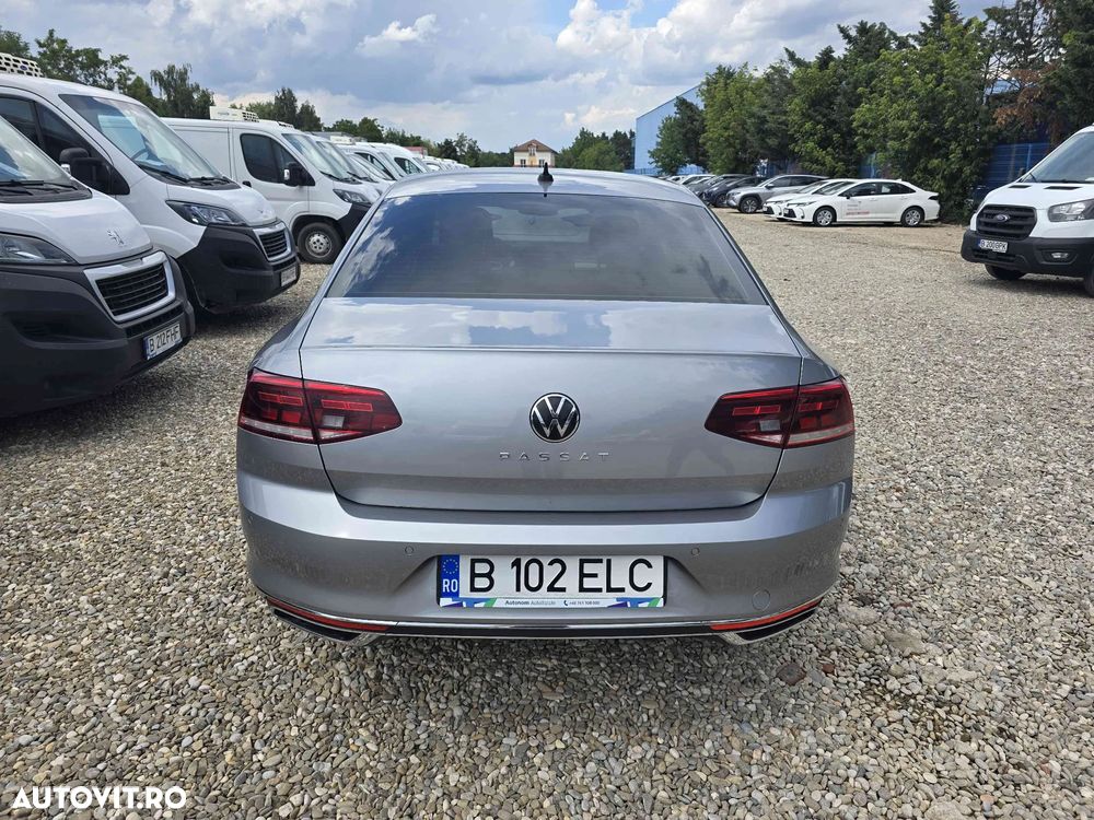 Volkswagen Passat - 5