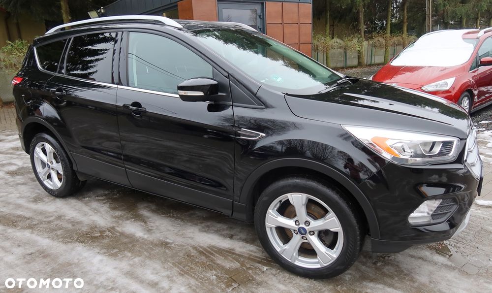 Ford Kuga 2.0 TDCi 2x4 Titanium - 22