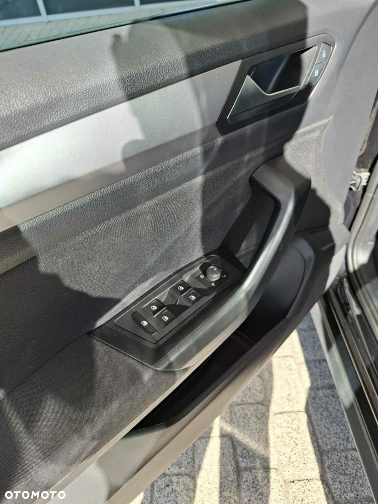 Volkswagen T-Roc 1.5 TSI Life - 10