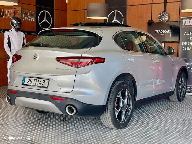 Alfa Romeo Stelvio 2.2 D Veloce Q4 AT8 - 9