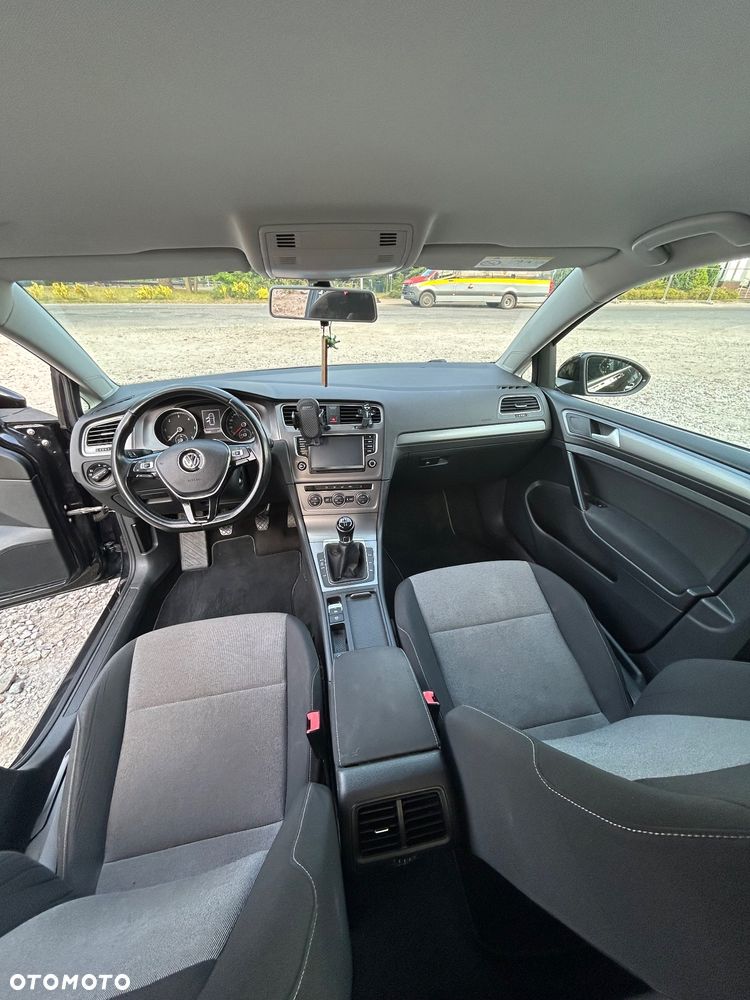 Volkswagen Golf - 4