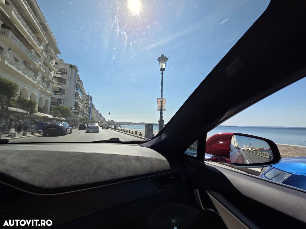 Tesla Model S - 6