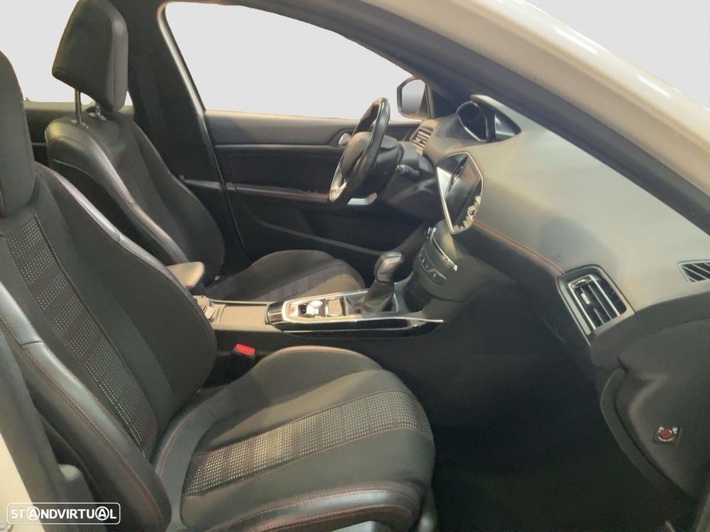 Peugeot 308 SW 1.2 PureTech GT Line EAT6 - 12