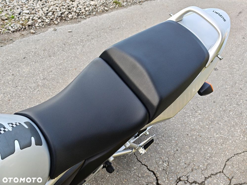 Suzuki Bandit - 24