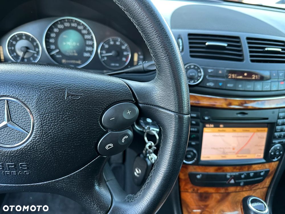 Mercedes-Benz Klasa E - 11