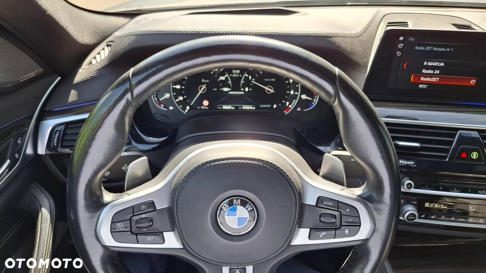 BMW Seria 5 M550i xDrive - 30