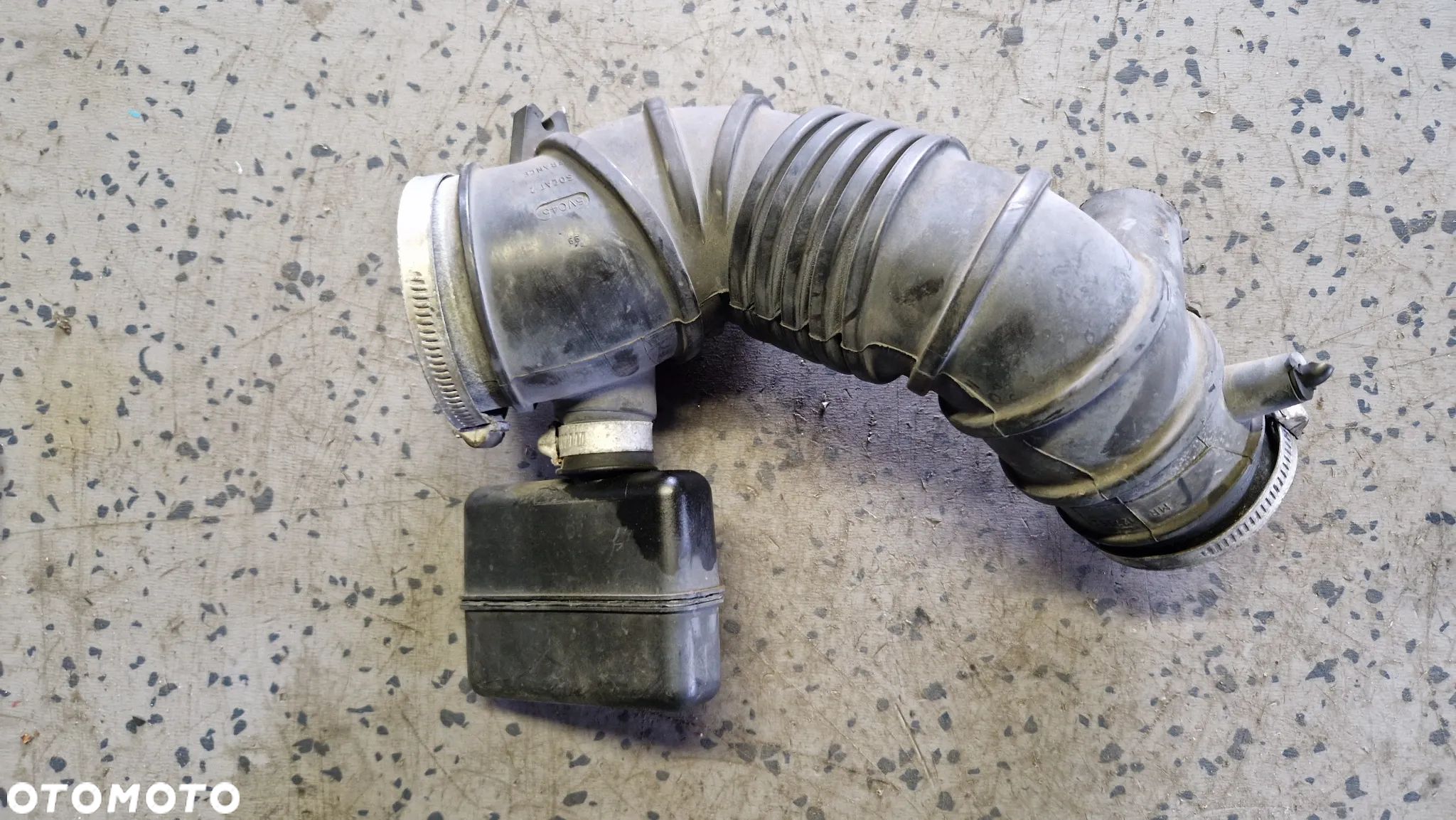 MITSUBISHI CARISMA 1.8 GDI PRZEWÓD DOLOT POWIETRZA MR 127352 - 1