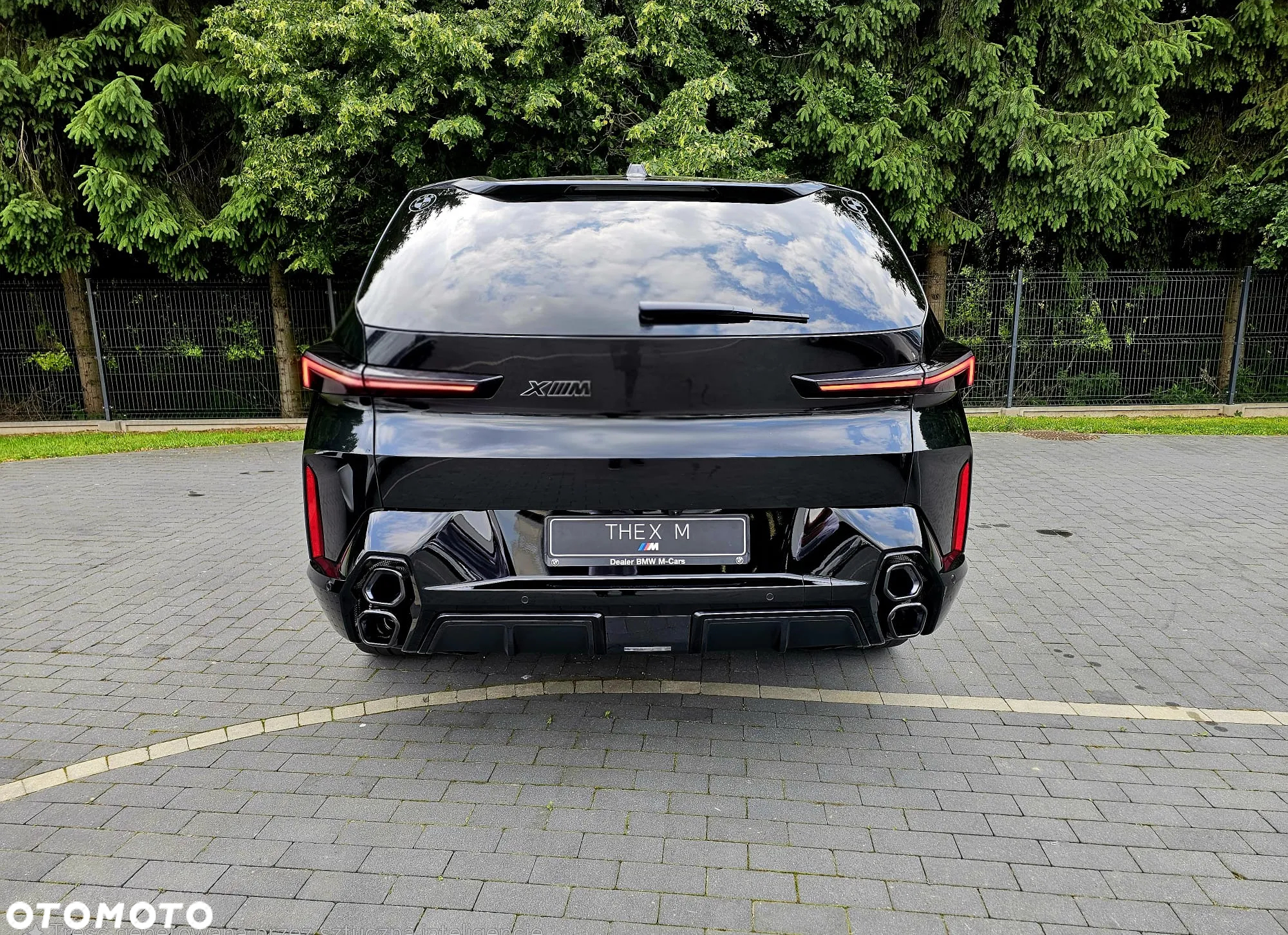 BMW XM - 5