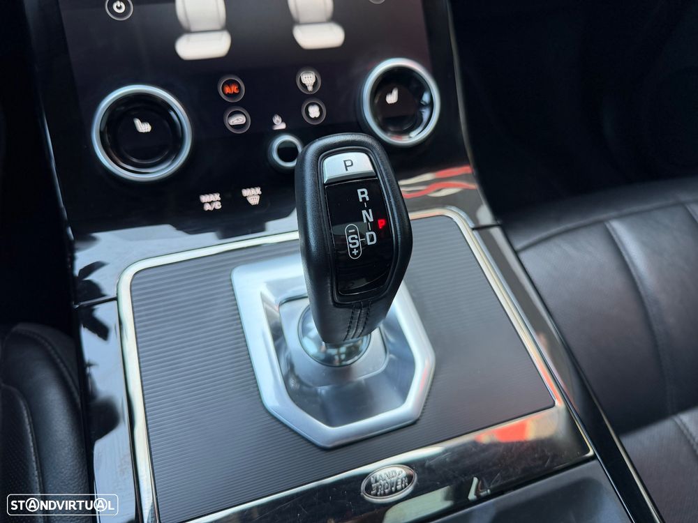 Land Rover Range Rover Evoque P300e R-Dynamic SE - 31