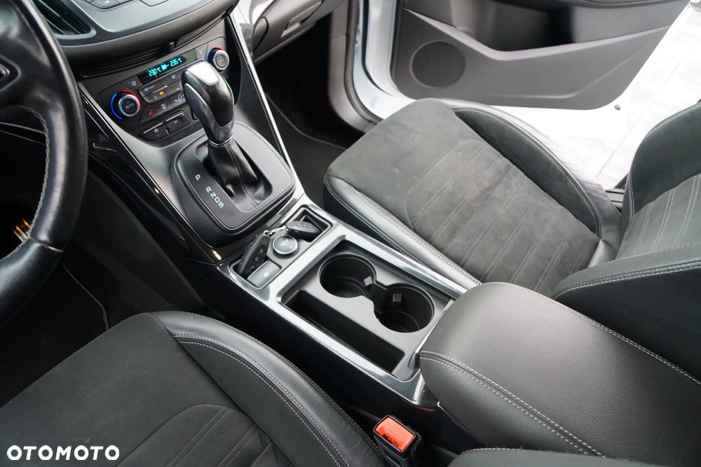 Ford Kuga 2.0 TDCi AWD ST-Line - 34