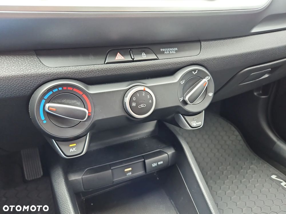 Kia Stonic 1.0 T-GDI M - 23