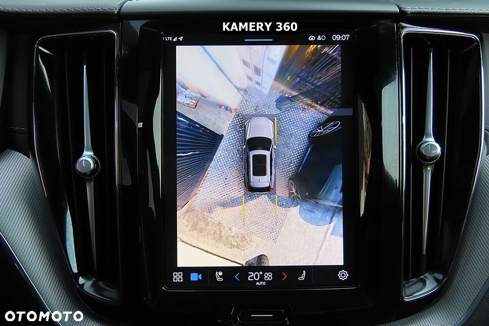 Volvo XC 60 B5 B AWD Ultimate Black Edition - 33