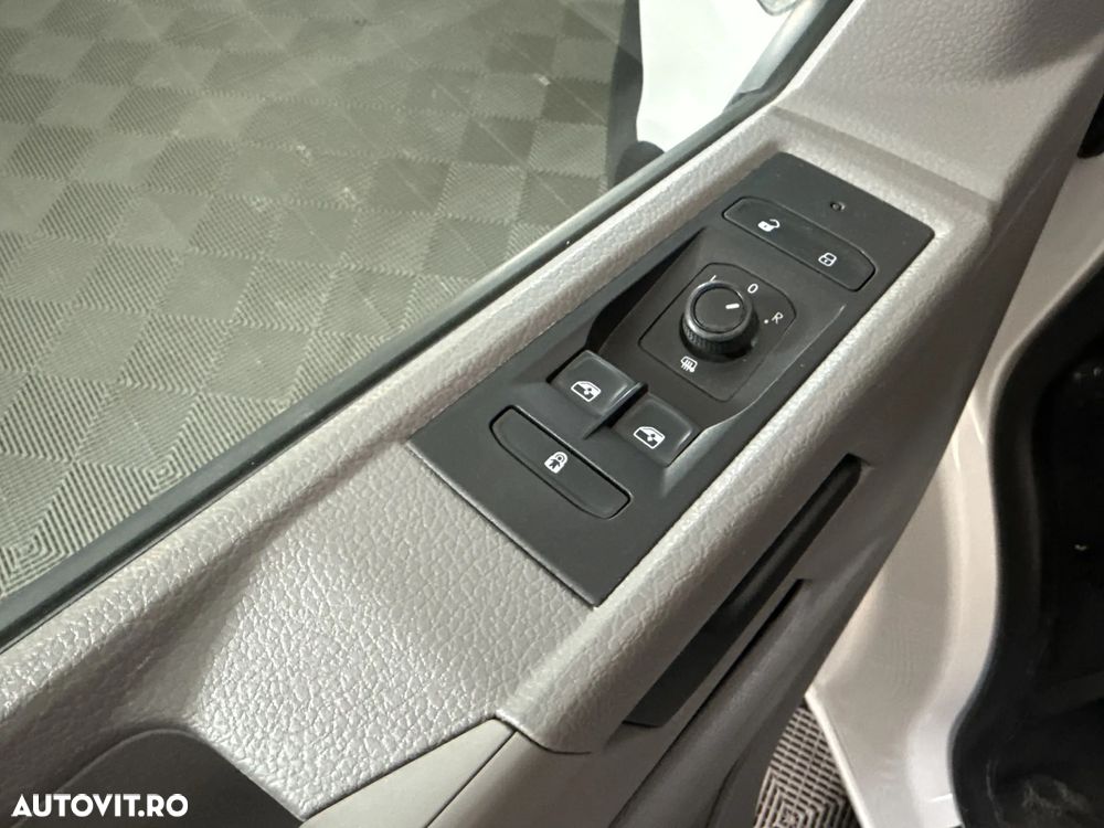 Volkswagen Transporter - 15