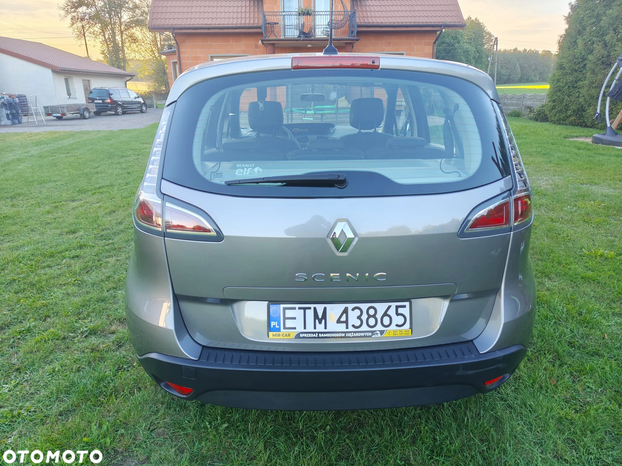 Renault Scenic 1.6 16V TomTom Edition - 12