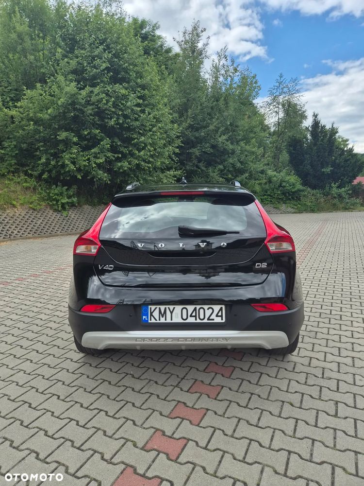 Volvo V40 Cross Country - 18