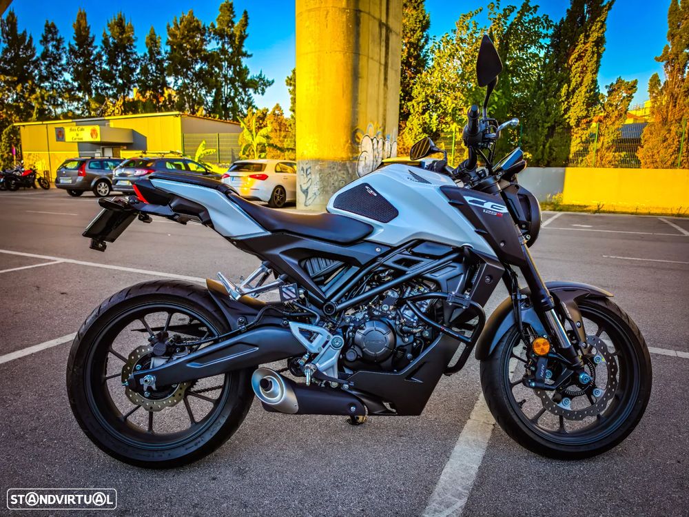 Honda CB Neo Sports Café - 5