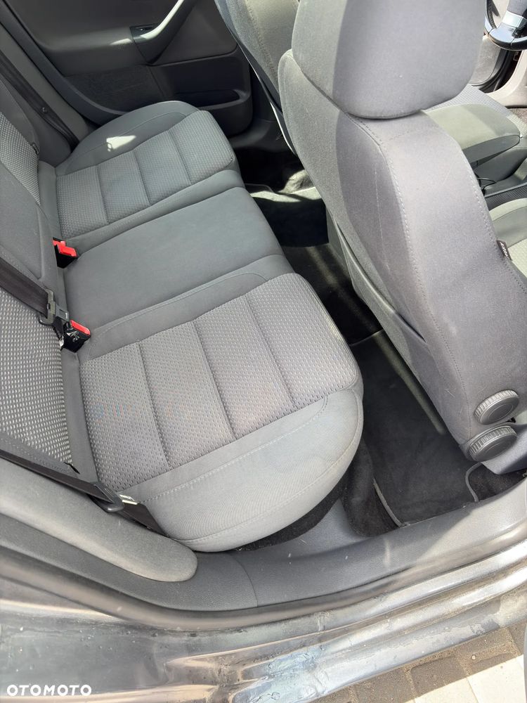 Volkswagen Golf 2.0 TDI Comfortline DSG - 35