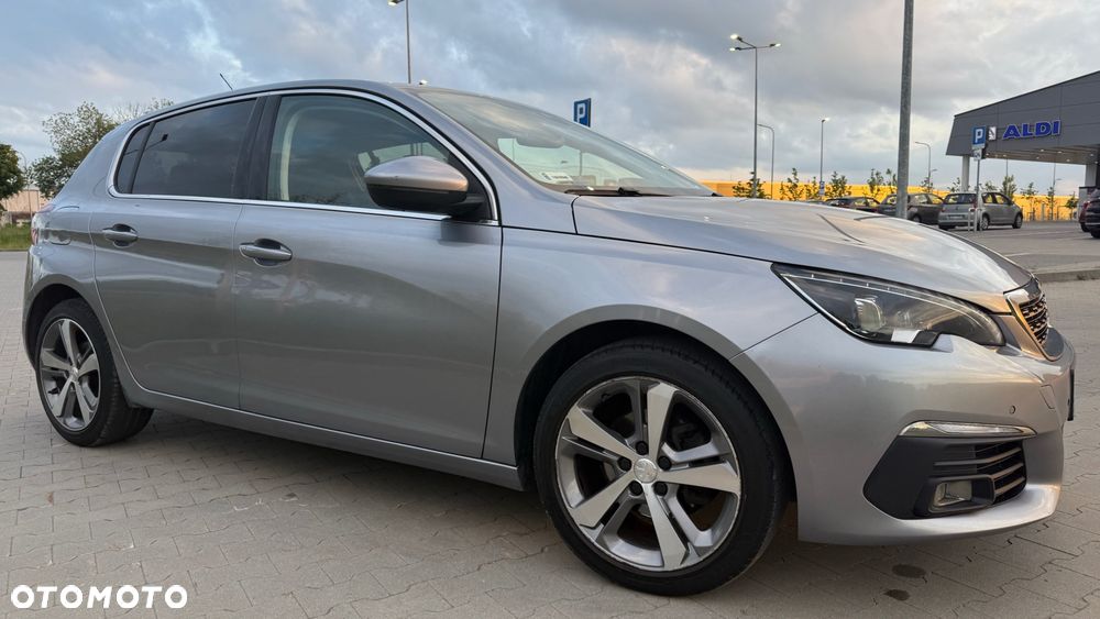 Peugeot 308 1.2 PureTech GPF Allure S&S - 4