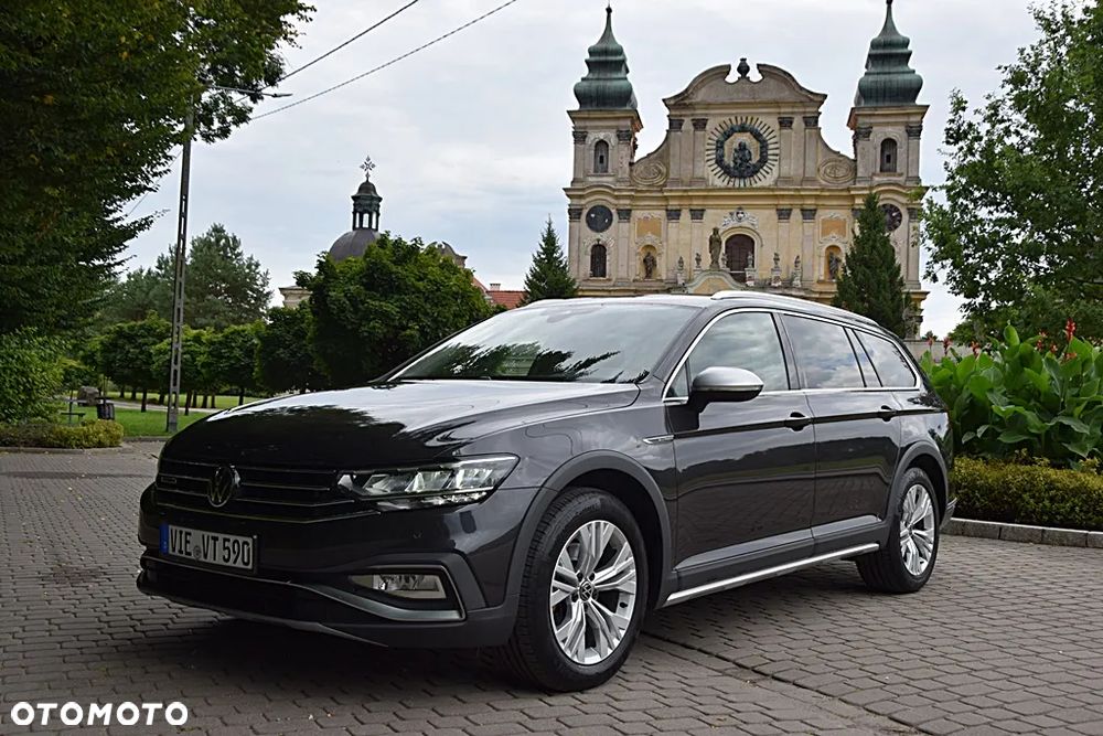 Volkswagen Passat Alltrack 2.0 TDI SCR DSG 4Motion - 5