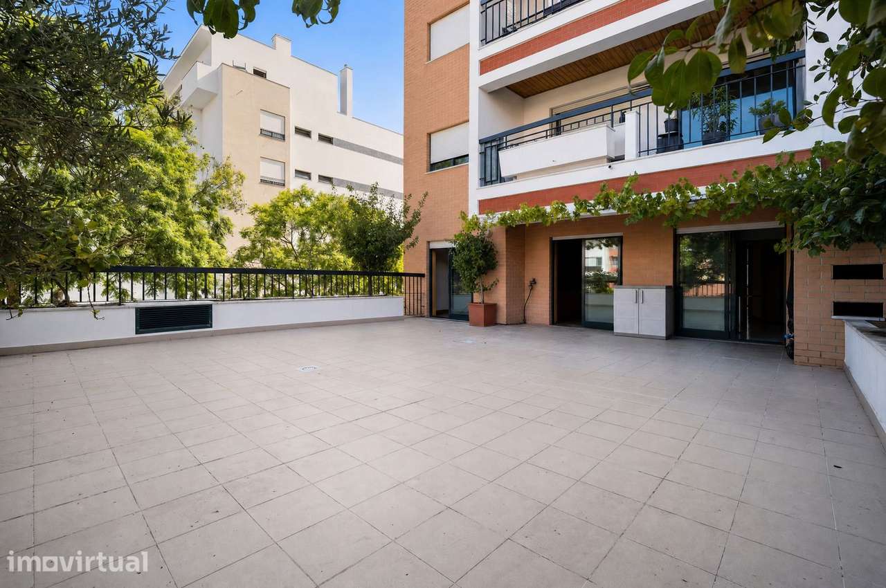 Apartamento T3 com estacionamento, Linda-a-Pastora Queijas, Oeiras - Grande imagem: 3/44