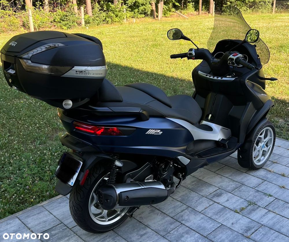 Piaggio MP-3 - 5