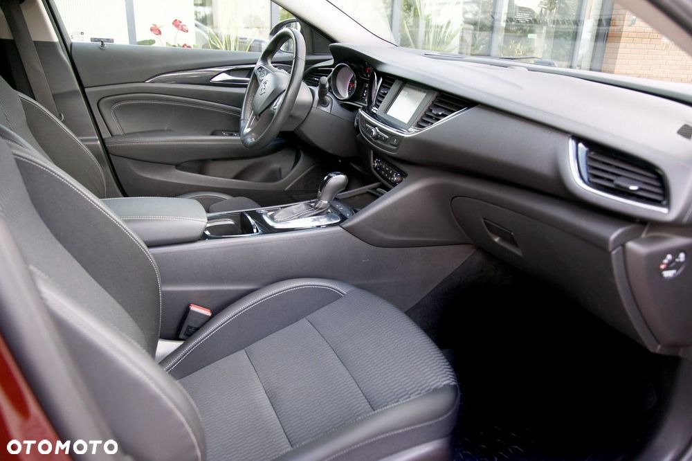 Opel Insignia - 10