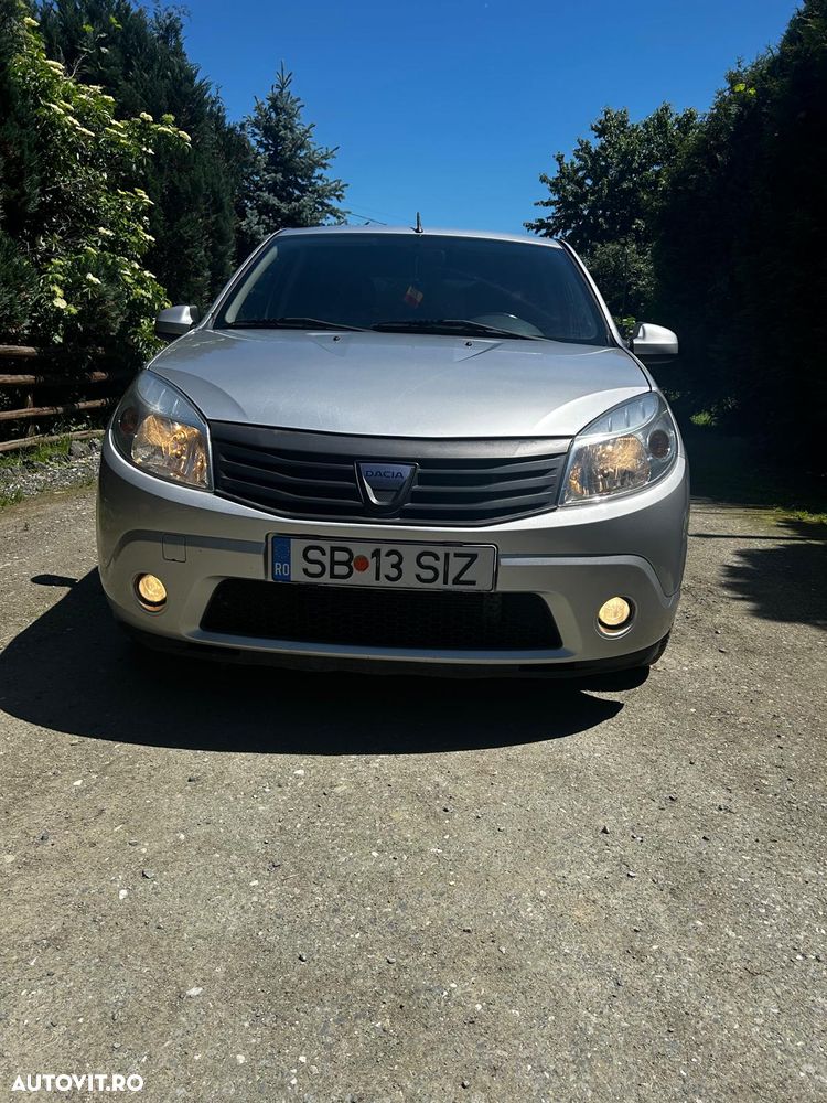 Dacia Sandero - 1