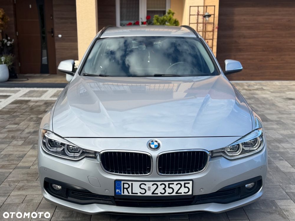 BMW Seria 3 320d Edition Luxury Line Purity - 32