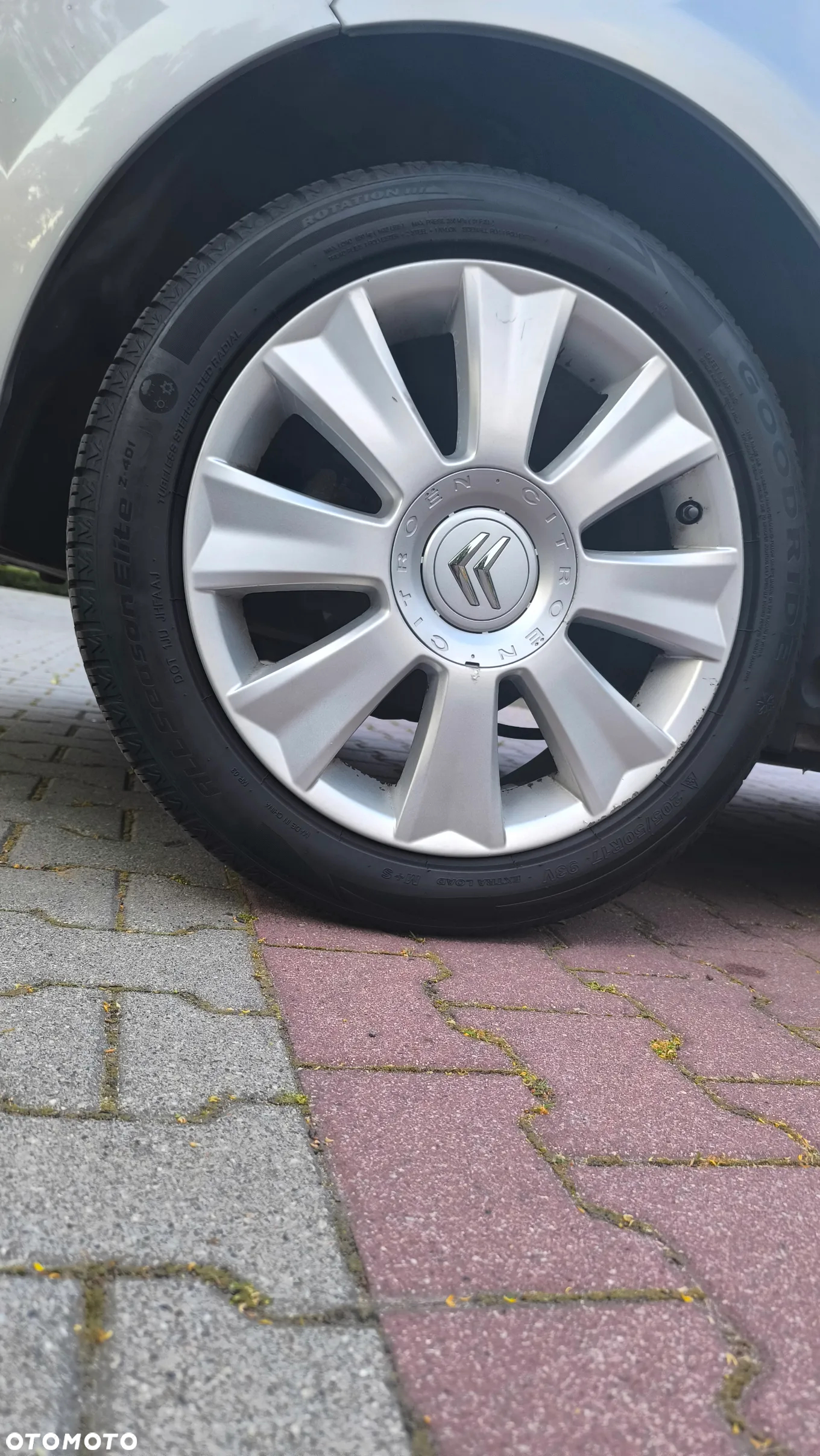 Citroën C4 2.0 16V Exclusive - 16