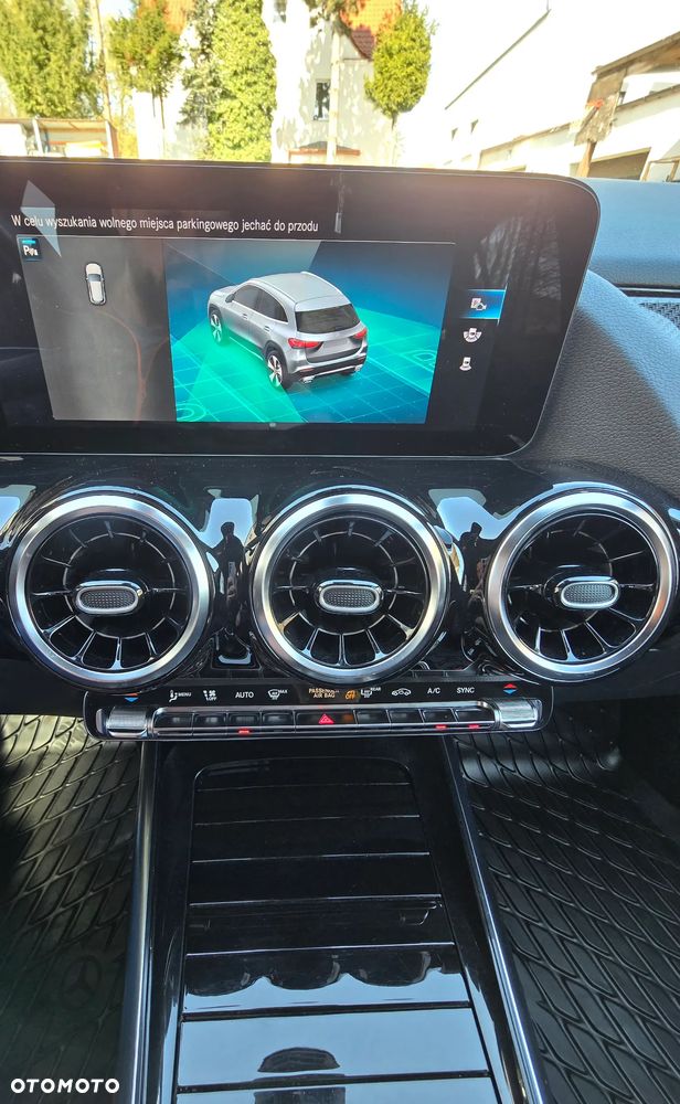 Mercedes-Benz GLA 200 AMG Line - 17
