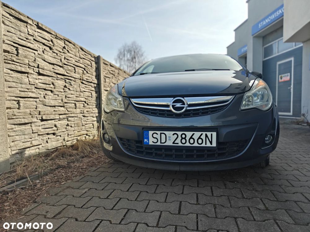 Opel Corsa 1.4 16V Innovation 110 Jahre - 8