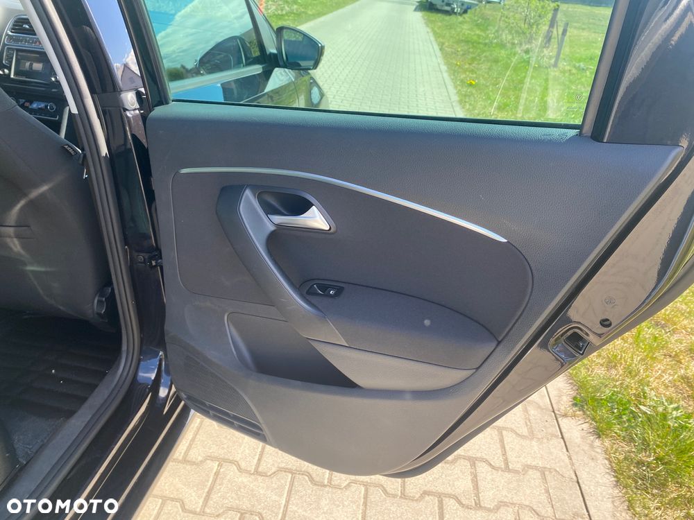 Volkswagen Polo 1.4 TDI (Blue Motion Technology) Highline - 13