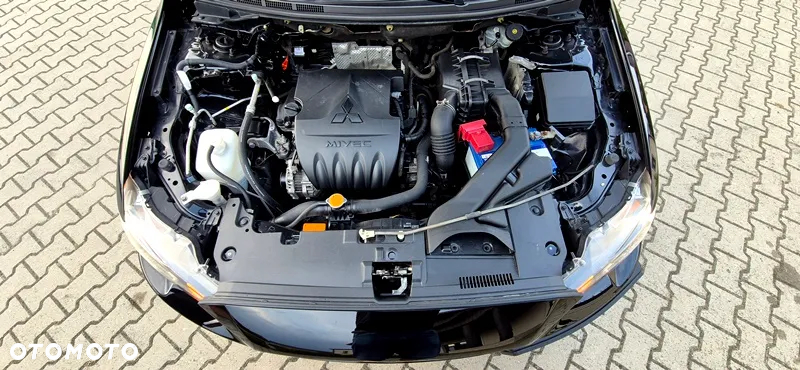 Mitsubishi Lancer 1.6 Invite - 29