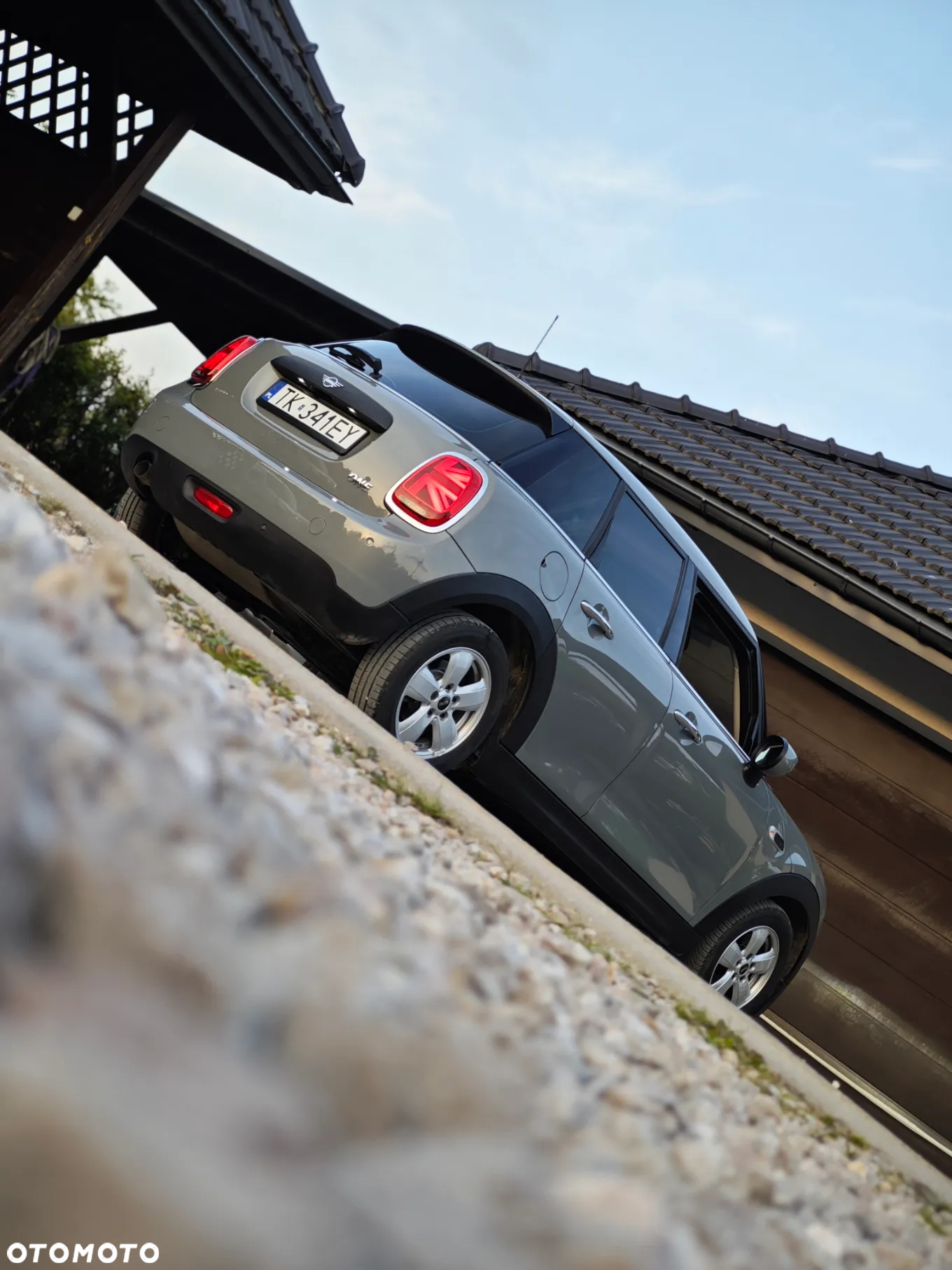 MINI ONE - 6